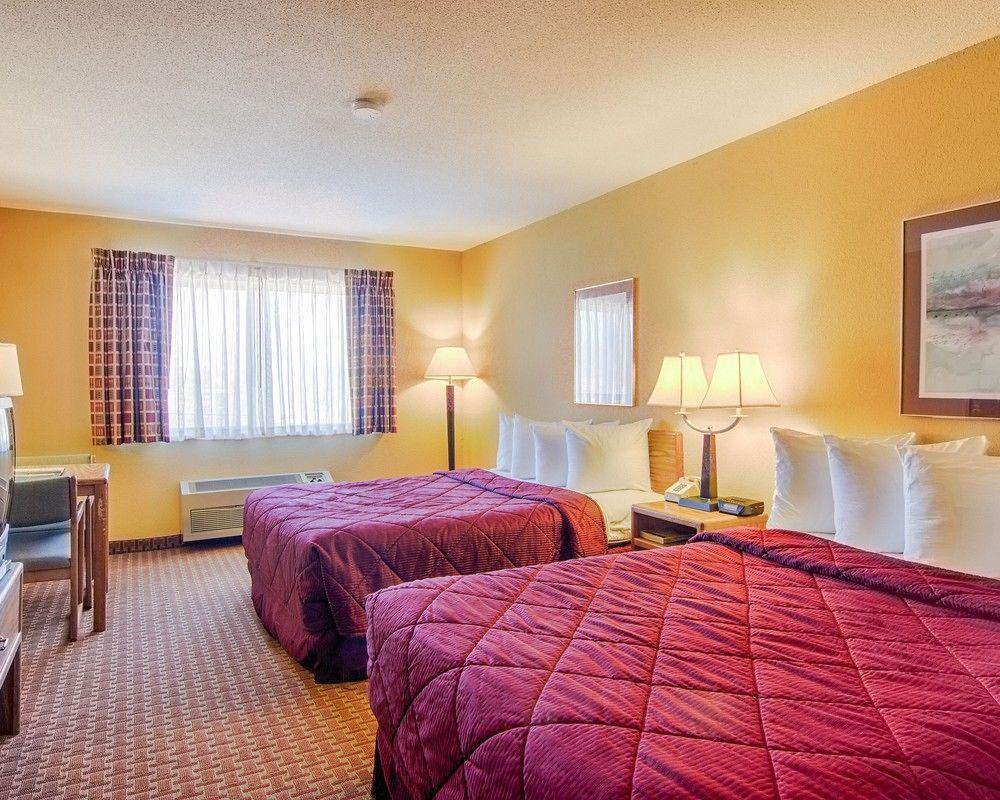 Quality Inn & Suites Wisconsin Dells Downtown - Waterparks Area Buitenkant foto