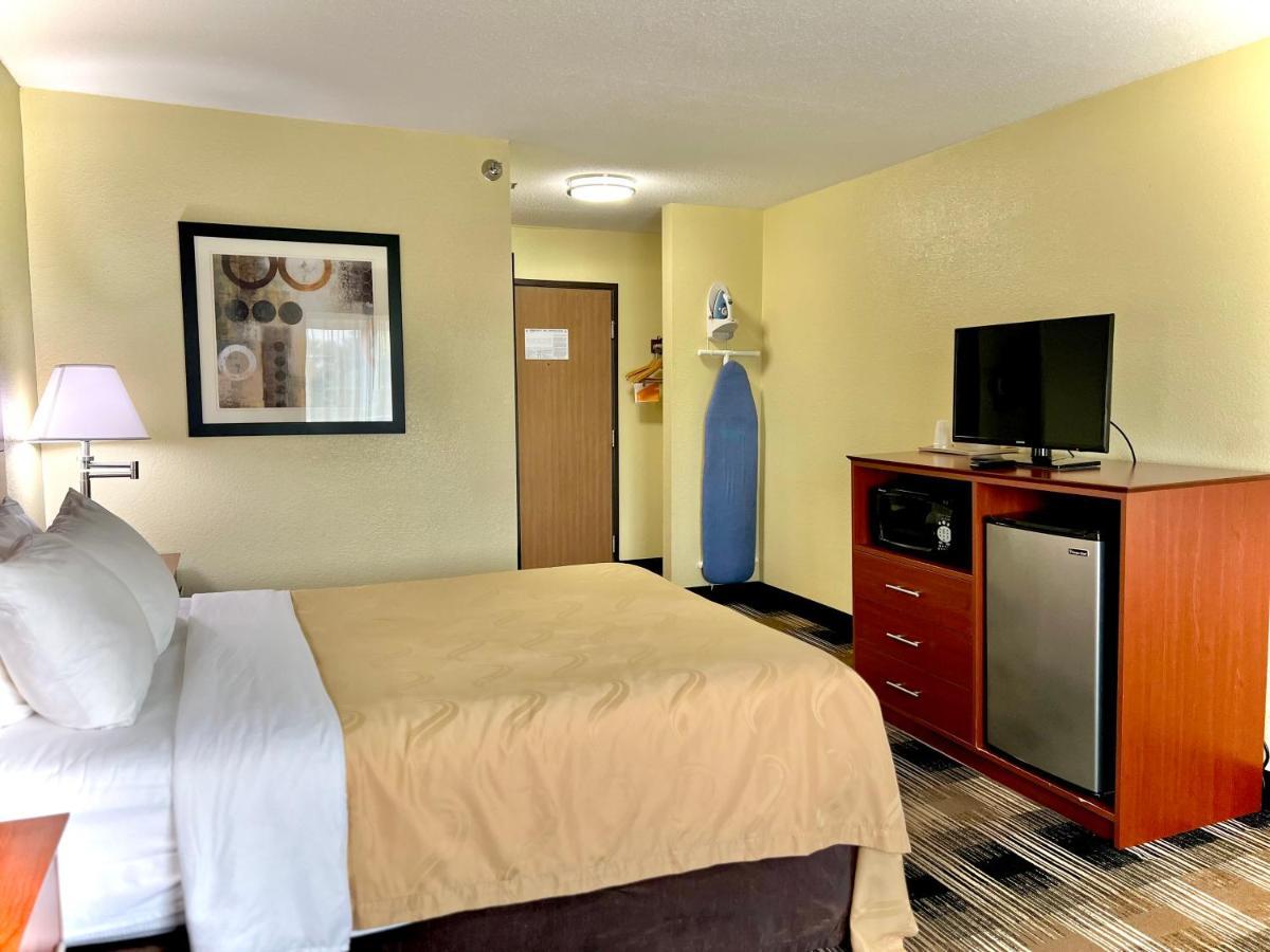 Quality Inn & Suites Wisconsin Dells Downtown - Waterparks Area Buitenkant foto