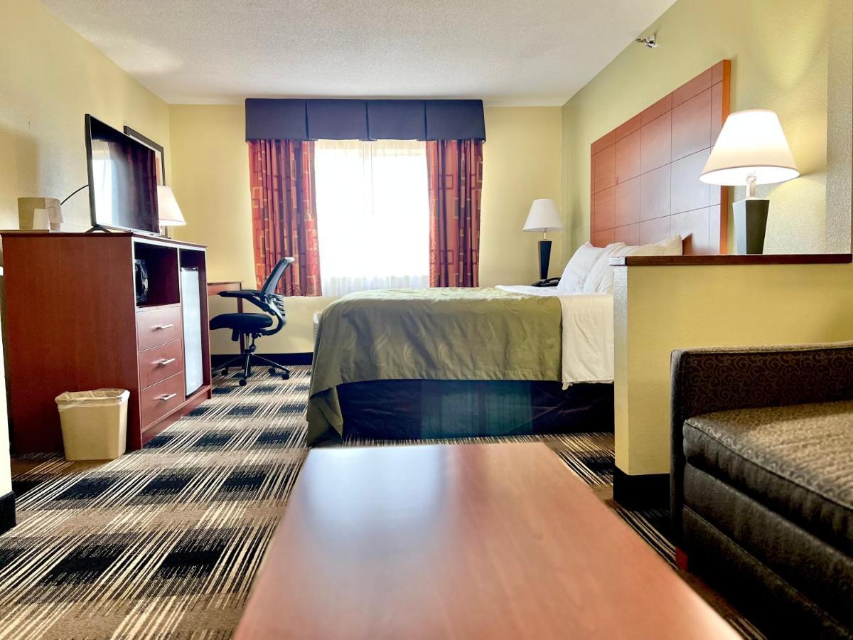 Quality Inn & Suites Wisconsin Dells Downtown - Waterparks Area Buitenkant foto