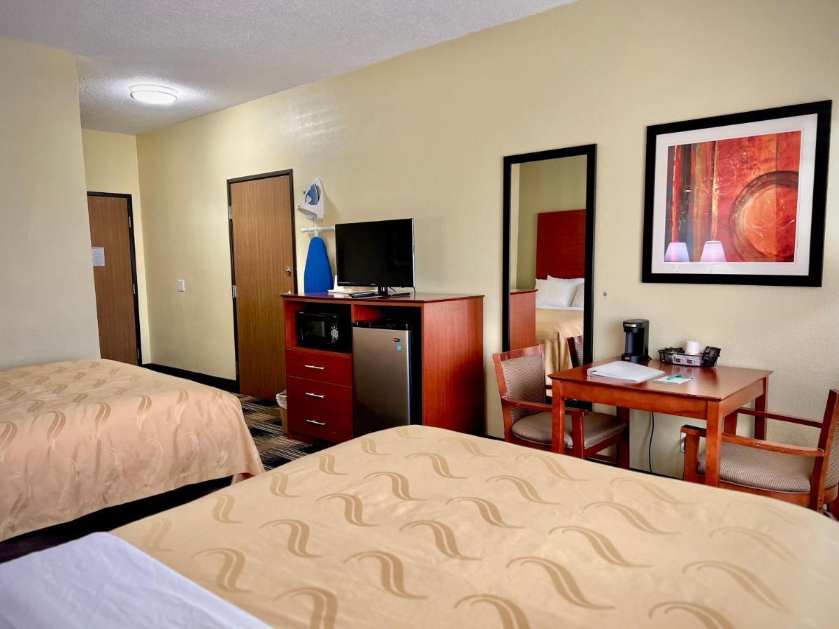 Quality Inn & Suites Wisconsin Dells Downtown - Waterparks Area Buitenkant foto