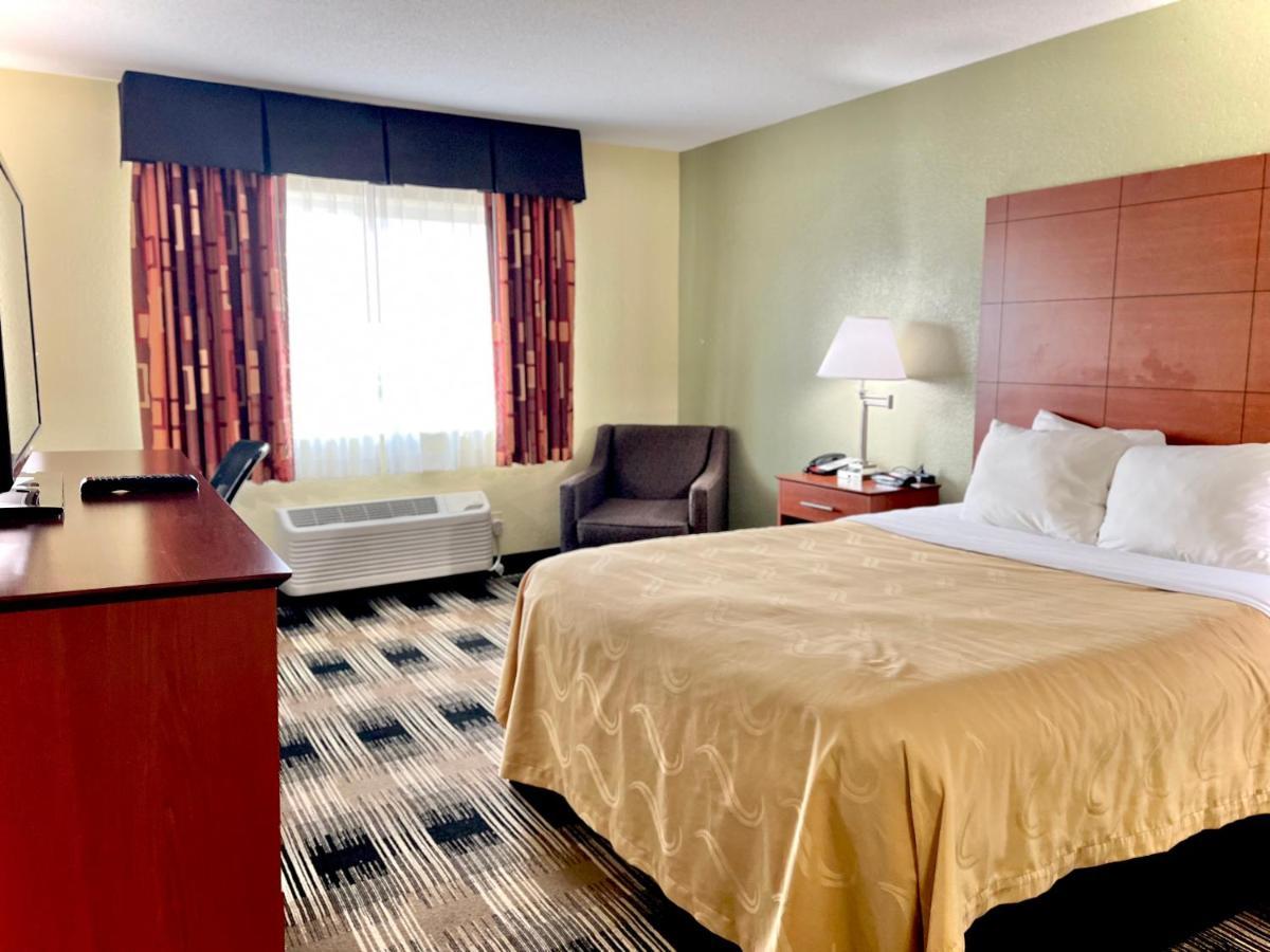 Quality Inn & Suites Wisconsin Dells Downtown - Waterparks Area Buitenkant foto