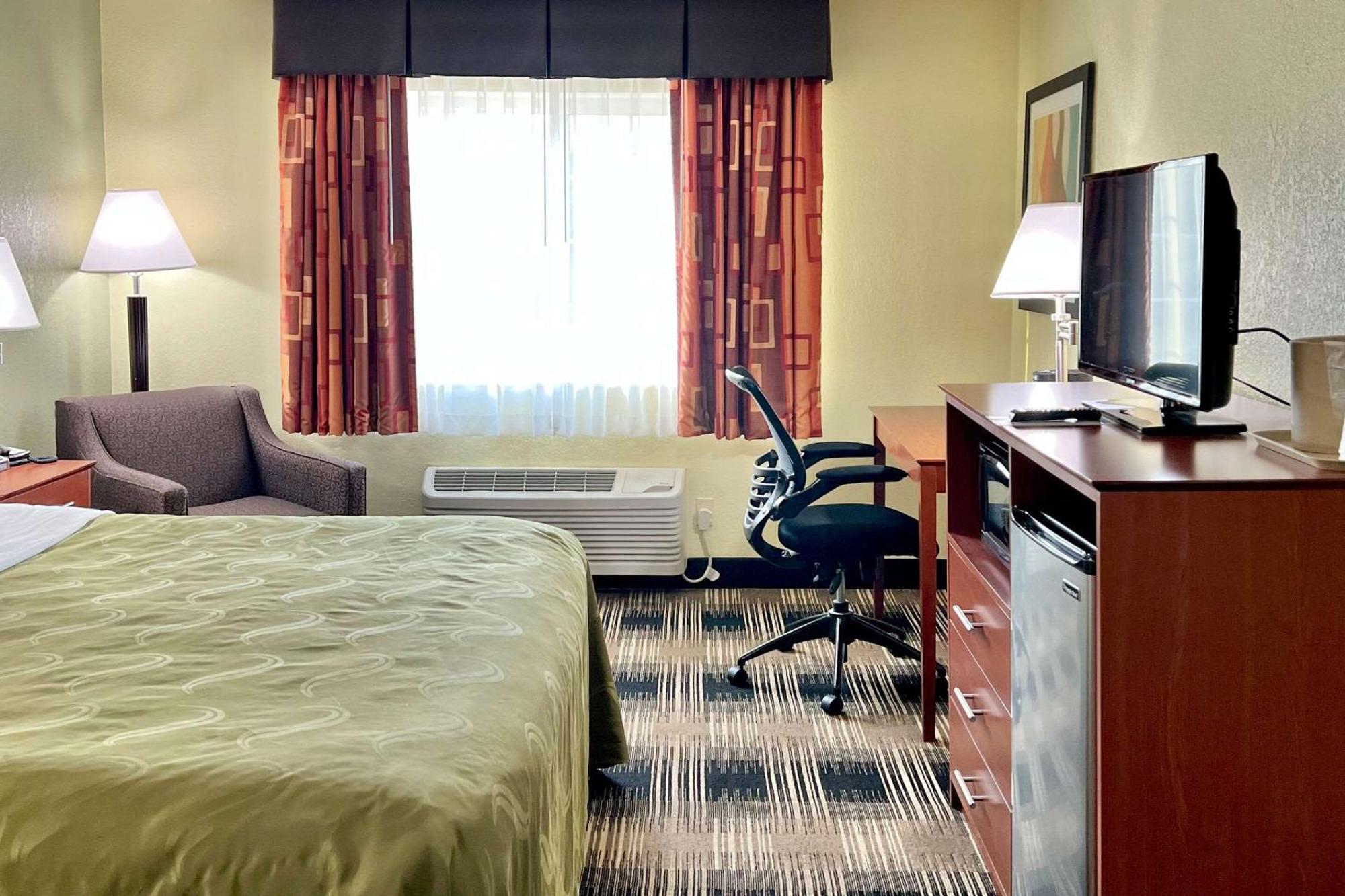 Quality Inn & Suites Wisconsin Dells Downtown - Waterparks Area Buitenkant foto