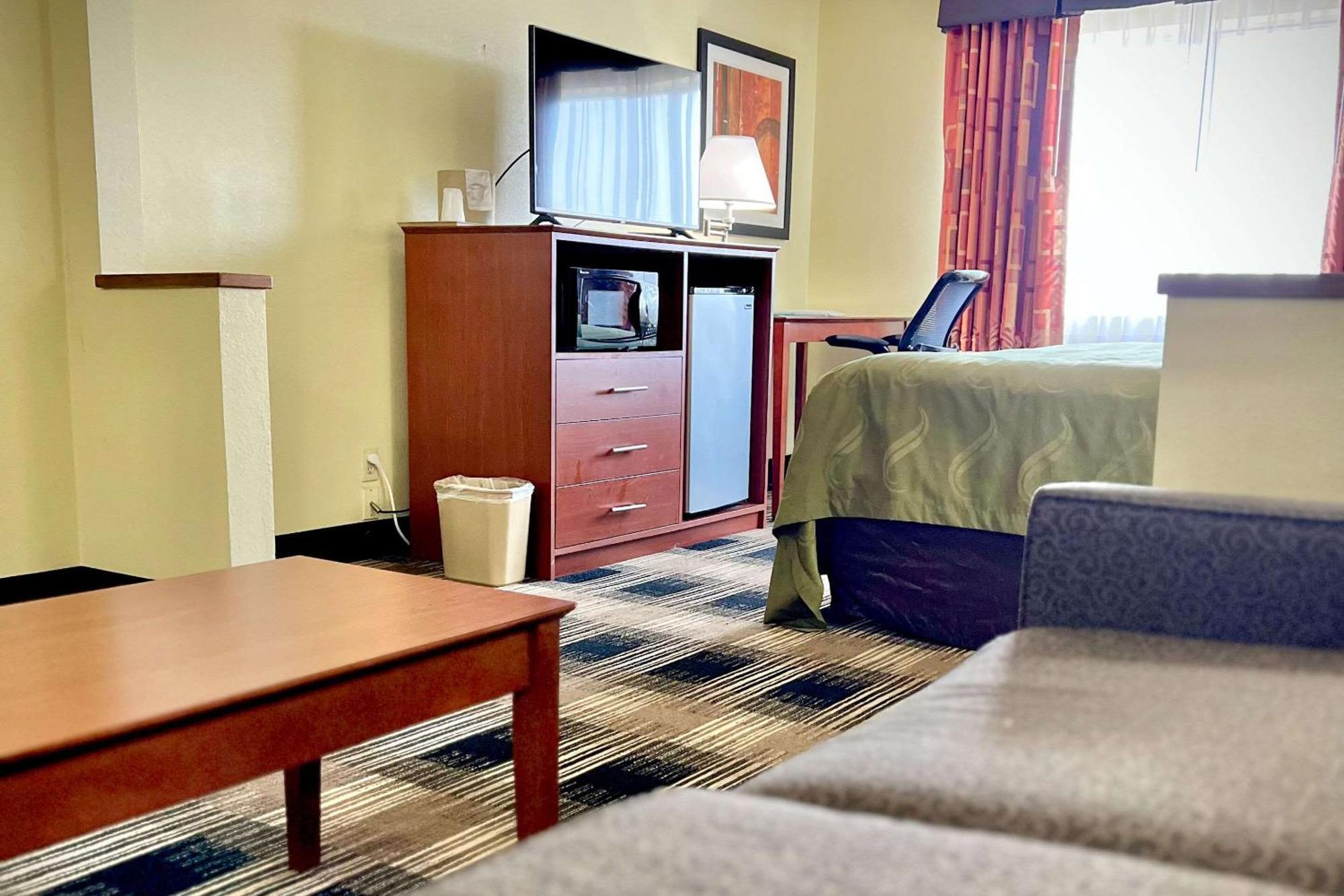 Quality Inn & Suites Wisconsin Dells Downtown - Waterparks Area Buitenkant foto