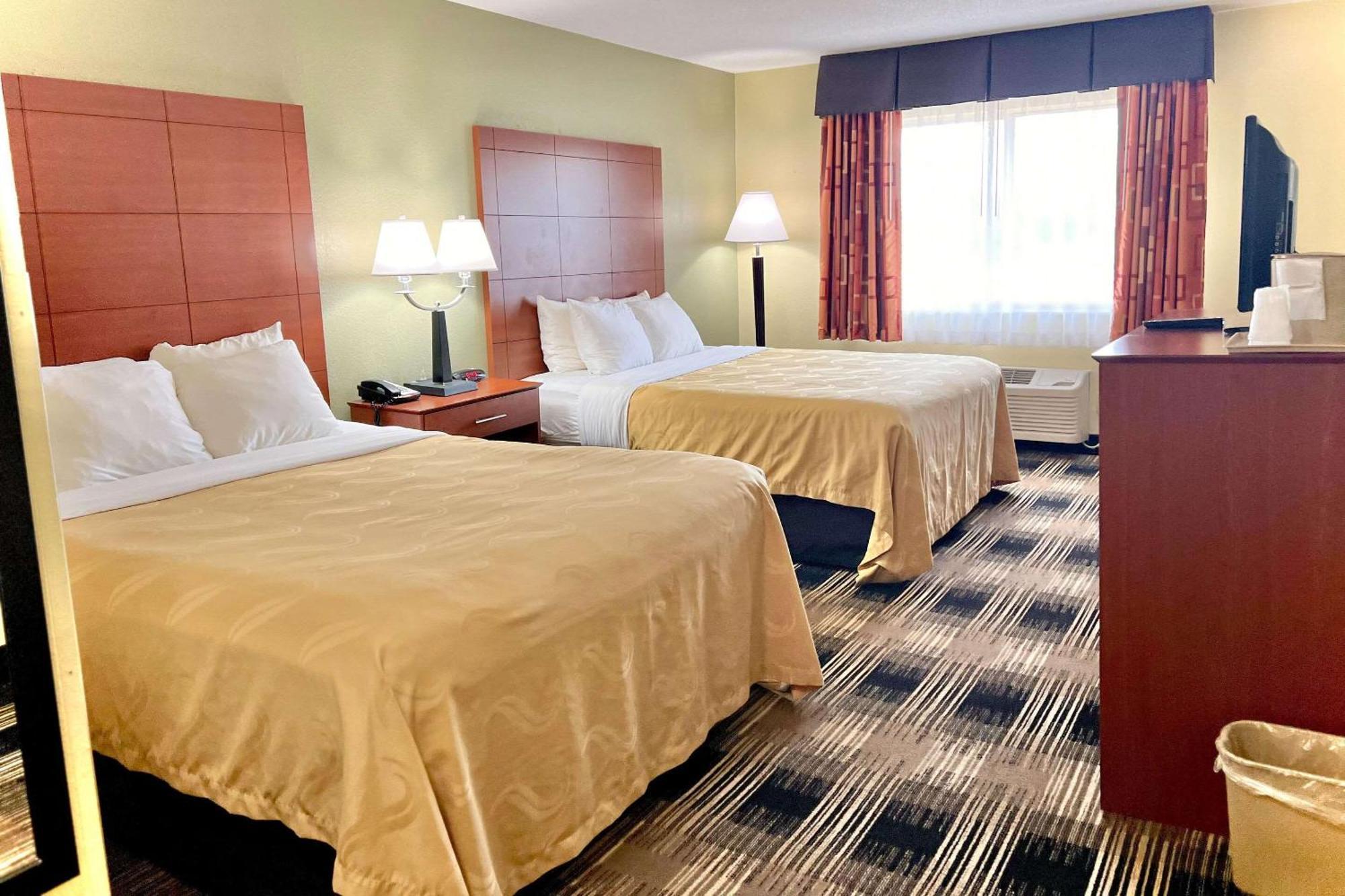 Quality Inn & Suites Wisconsin Dells Downtown - Waterparks Area Buitenkant foto
